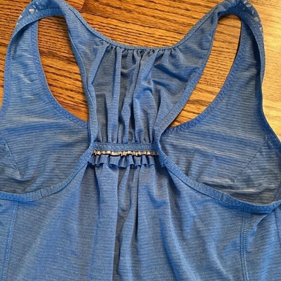 Lululemon Top   - Picture 6 of 6